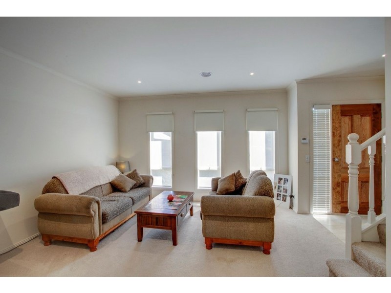 2/2 Henry Street, Boronia VIC 3155