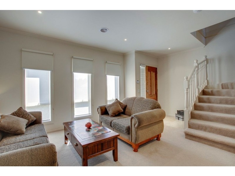 2/2 Henry Street, Boronia VIC 3155