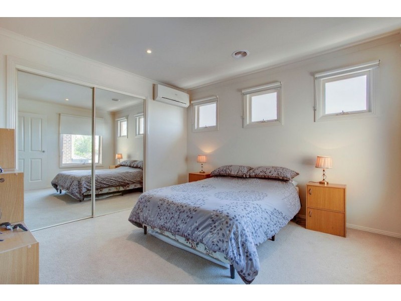 2/2 Henry Street, Boronia VIC 3155