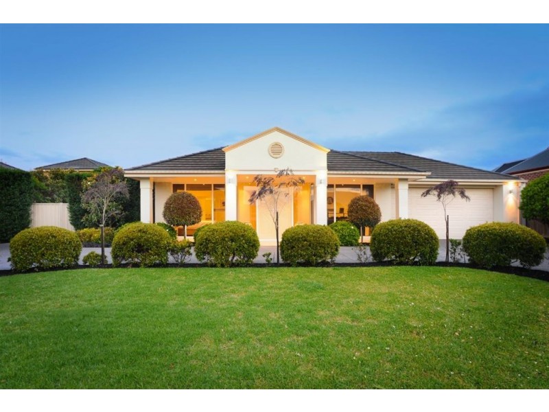 24 Grange Drive, Lysterfield VIC 3156