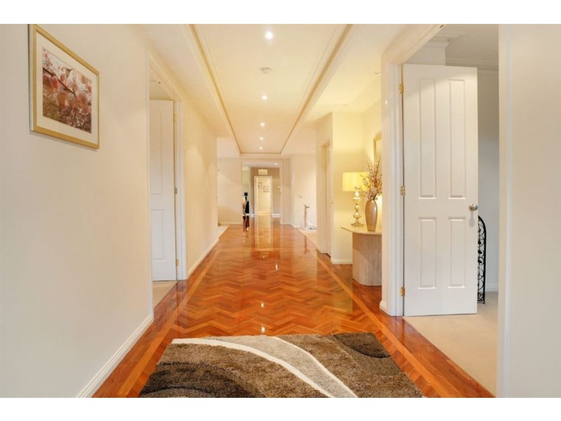 24 Grange Drive, Lysterfield VIC 3156