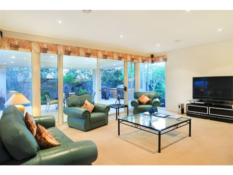 24 Grange Drive, Lysterfield VIC 3156