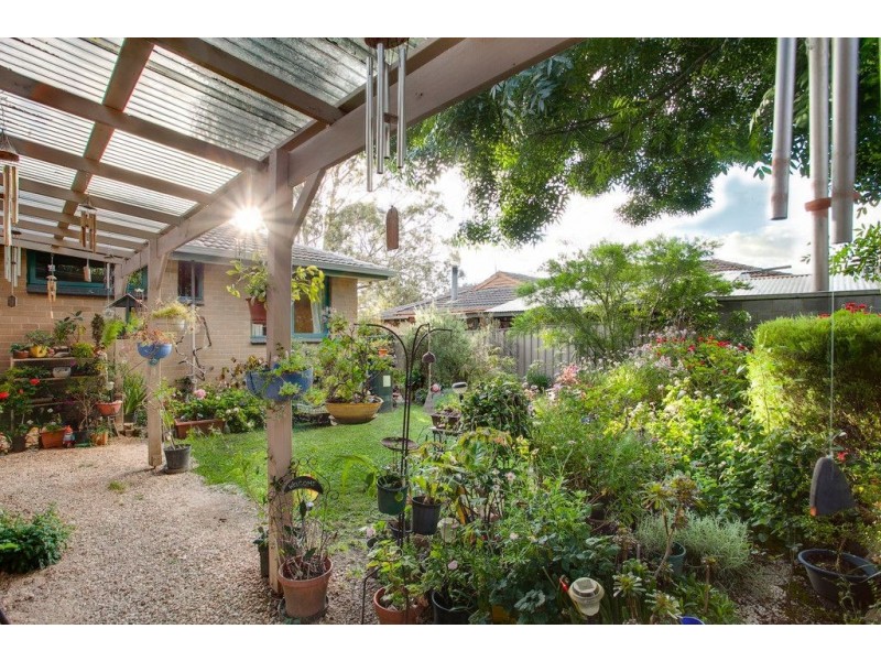 27 Alexander Crescent, Ferntree Gully VIC 3156