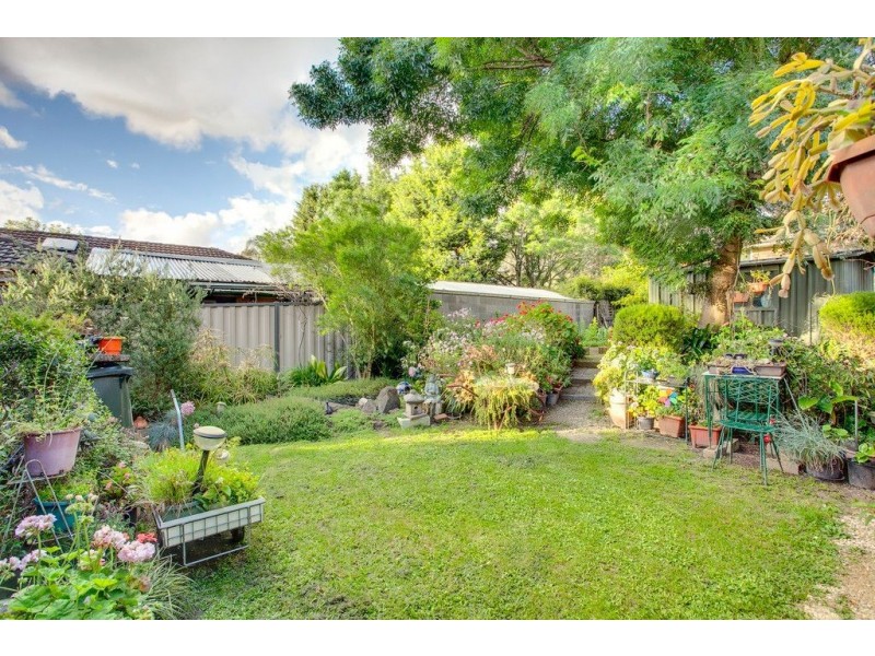27 Alexander Crescent, Ferntree Gully VIC 3156