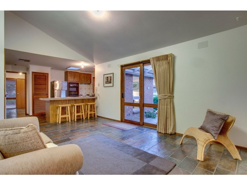 29 Riddell Road, Wantirna South VIC 3152