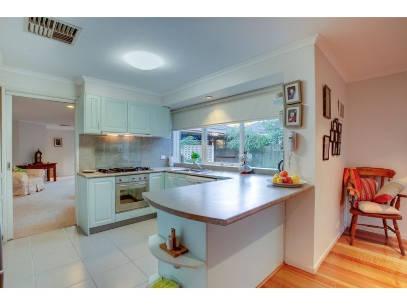 13 Newstead Way, Wantirna South VIC 3152