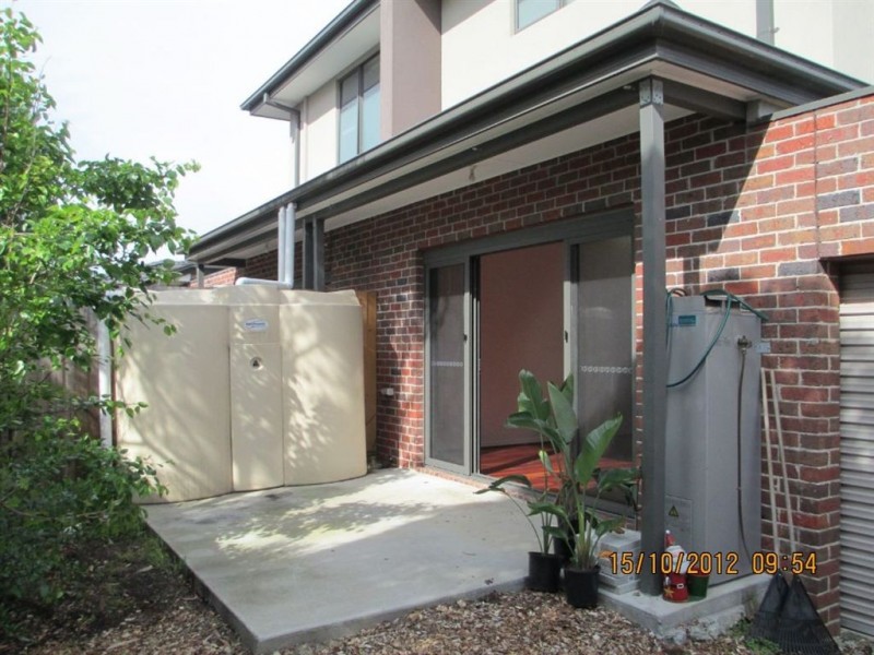 2/10 Oak Avenue, Boronia VIC 3155