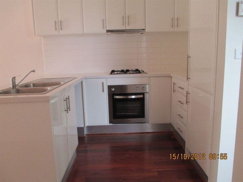 2/10 Oak Avenue, Boronia VIC 3155