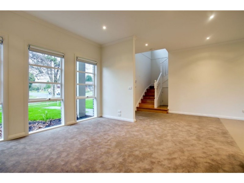 6/17 Myrtle Street, Bayswater VIC 3153