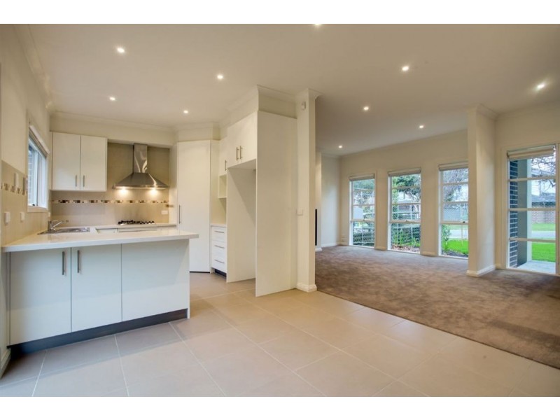 6/17 Myrtle Street, Bayswater VIC 3153