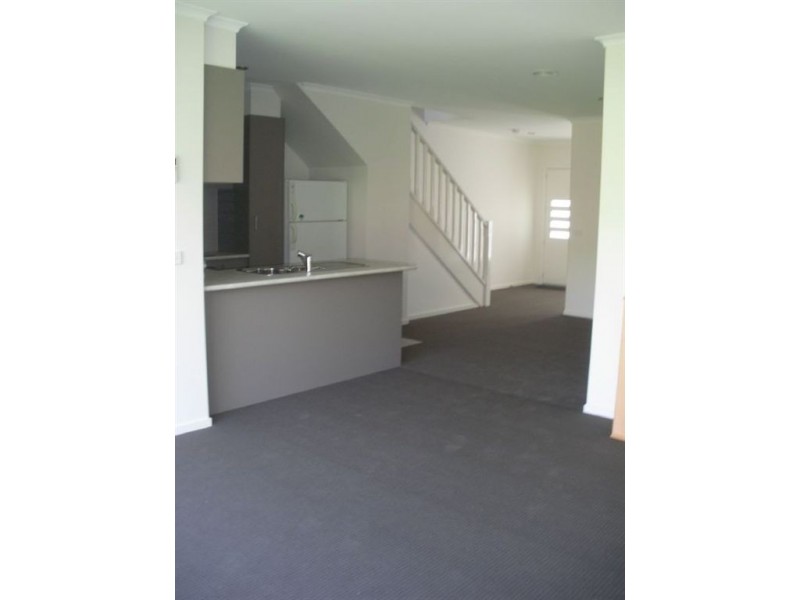 1/5 Laurel Avenue, Boronia VIC 3155