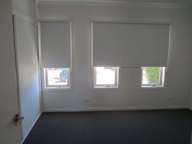 1/5 Laurel Avenue, Boronia VIC 3155