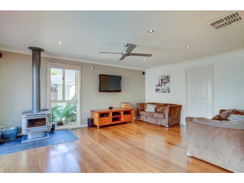 2/9 Springfield Road, Boronia VIC 3155