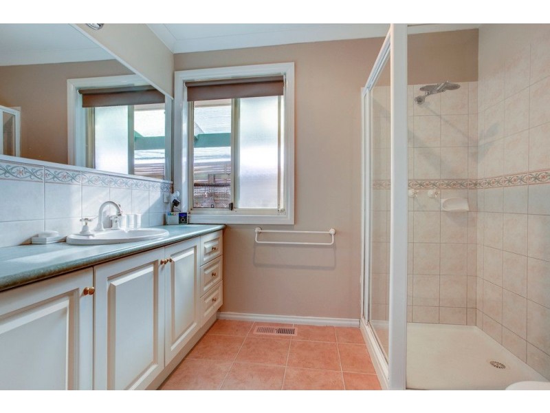 2/9 Springfield Road, Boronia VIC 3155