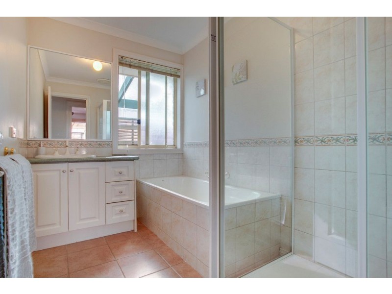 2/9 Springfield Road, Boronia VIC 3155