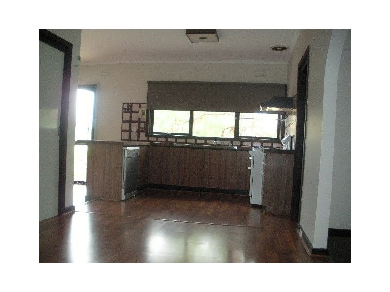 22 Commercial Road, Ferntree Gully VIC 3156