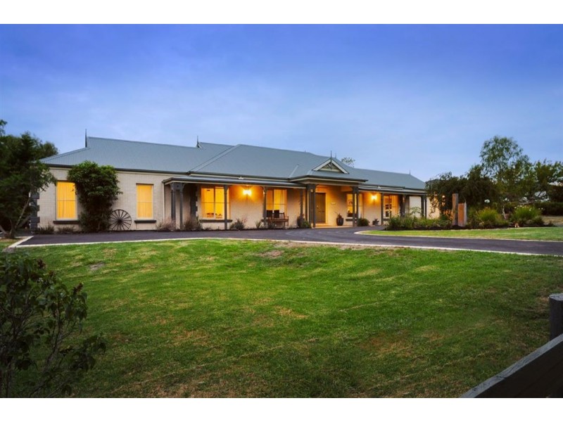 322 Hallam North Road, Lysterfield South VIC 3156