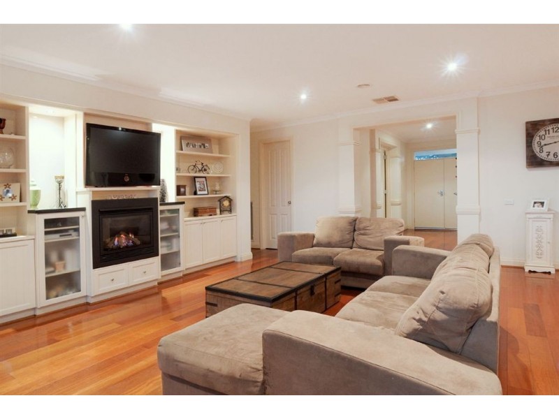 322 Hallam North Road, Lysterfield South VIC 3156