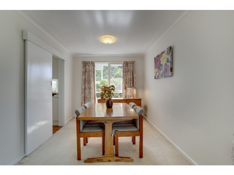 12 Bruce Crescent, Ferntree Gully VIC 3156