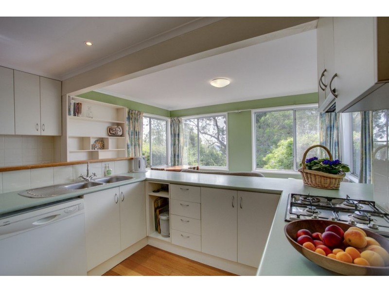 12 Bruce Crescent, Ferntree Gully VIC 3156