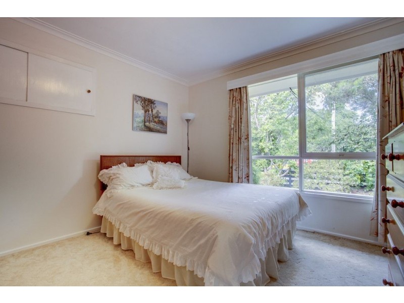 12 Bruce Crescent, Ferntree Gully VIC 3156