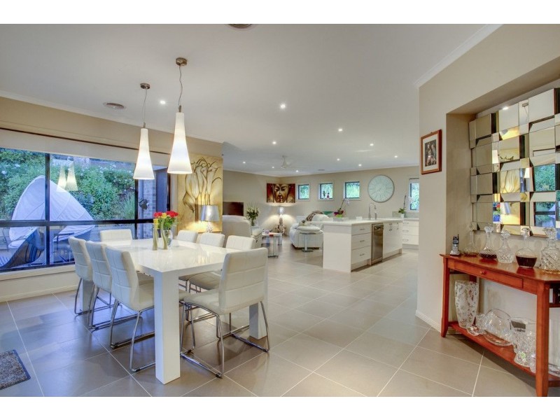 16 Mercia Avenue, The Basin VIC 3154