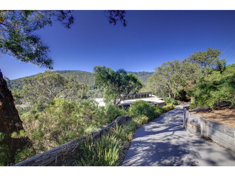 36 Grandview Crescent, Upper Ferntree Gully VIC 3156