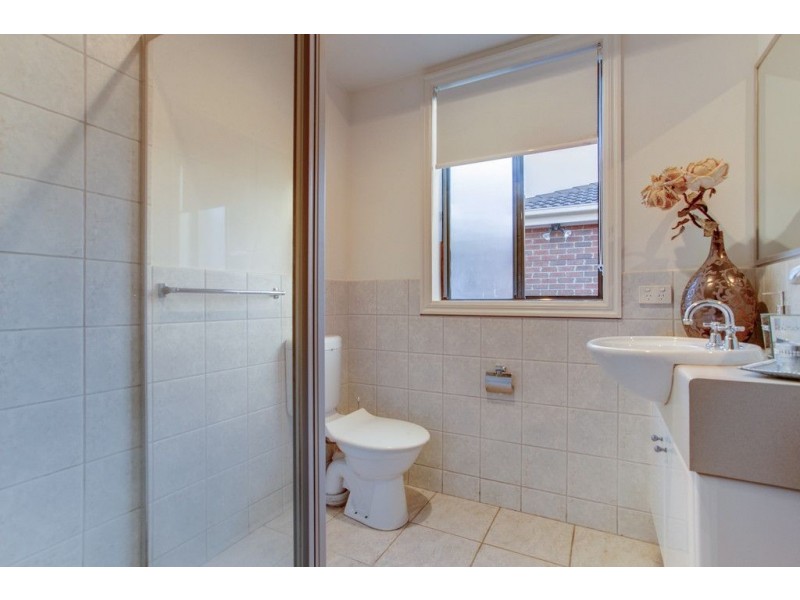 2/9 Murene Court, Boronia VIC 3155