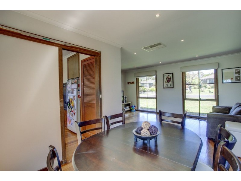 4 Fairlawn Place, Bayswater VIC 3153