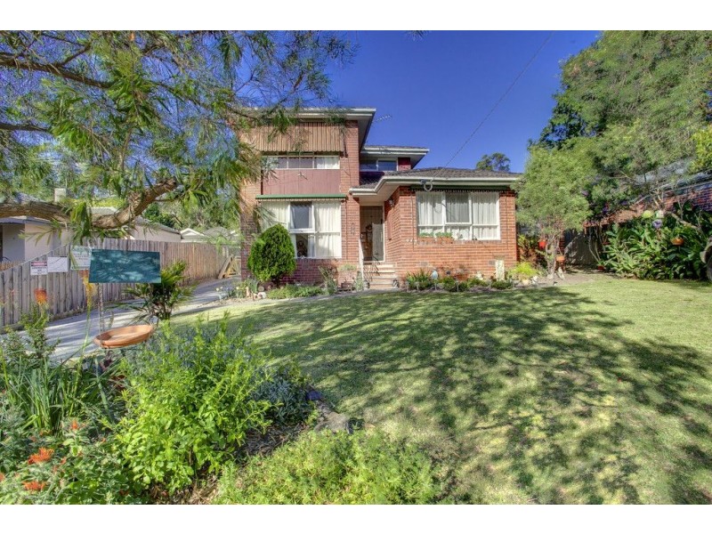 1/2 Vaughan Road, Ferntree Gully VIC 3156