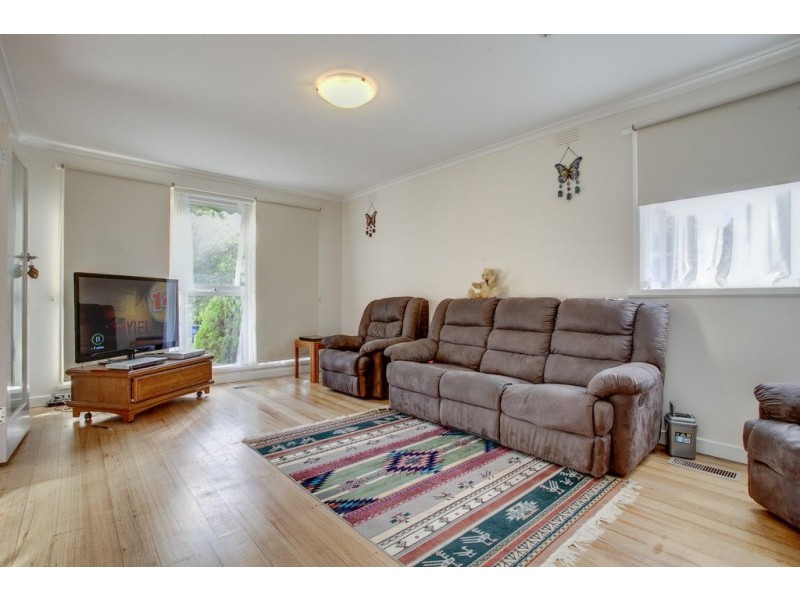 1/2 Vaughan Road, Ferntree Gully VIC 3156