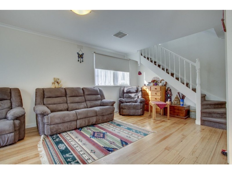 1/2 Vaughan Road, Ferntree Gully VIC 3156
