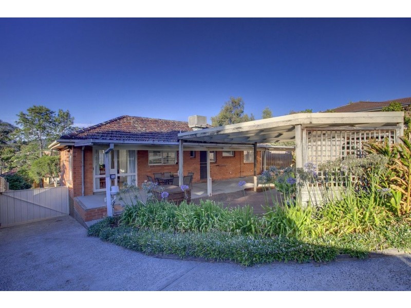 18 Roberts Street, Ferntree Gully VIC 3156