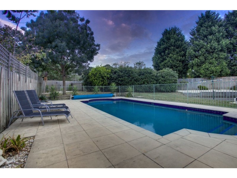 23 Fairlawn Place, Bayswater VIC 3153