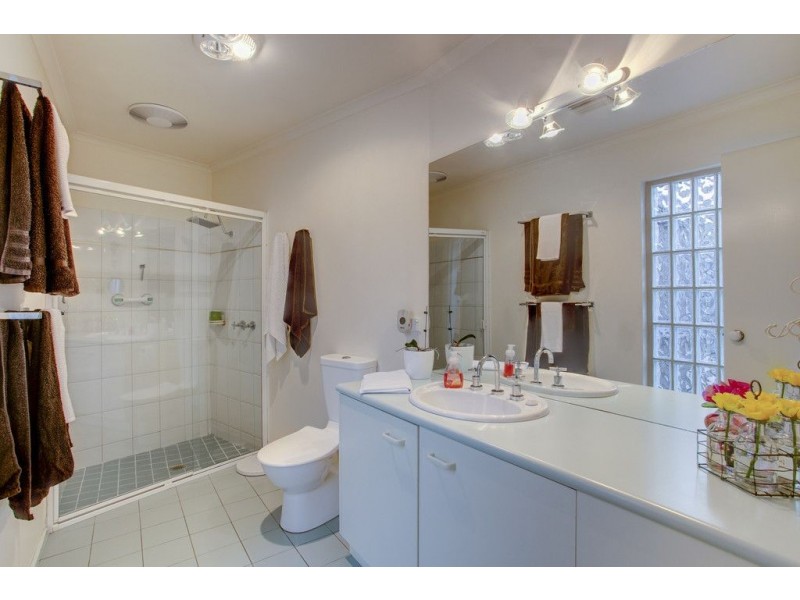 23 Fairlawn Place, Bayswater VIC 3153