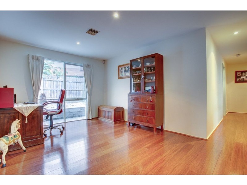 23 Fairlawn Place, Bayswater VIC 3153