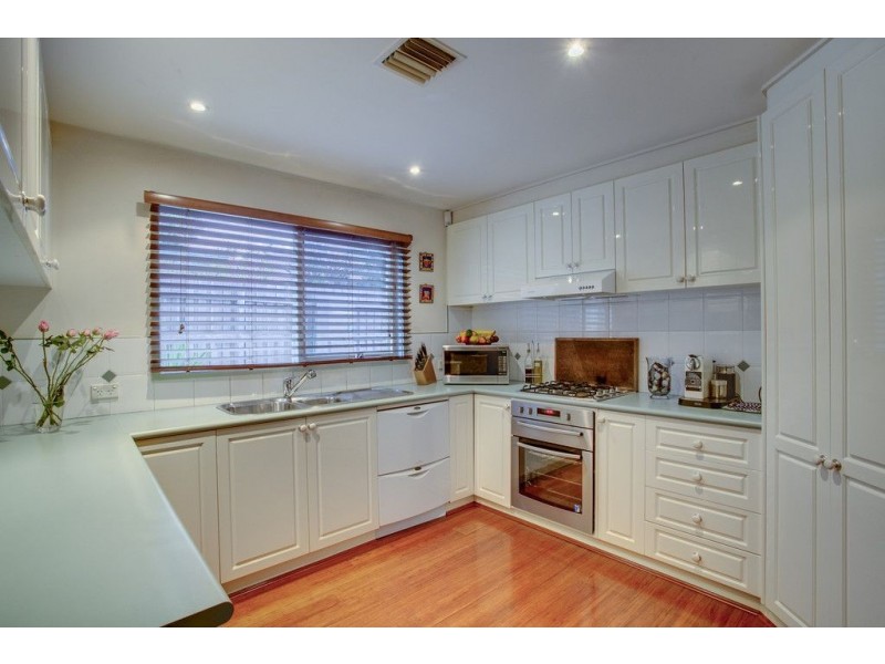 23 Fairlawn Place, Bayswater VIC 3153