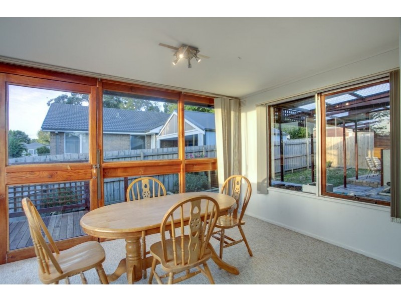 37 Veronica Street, Ferntree Gully VIC 3156