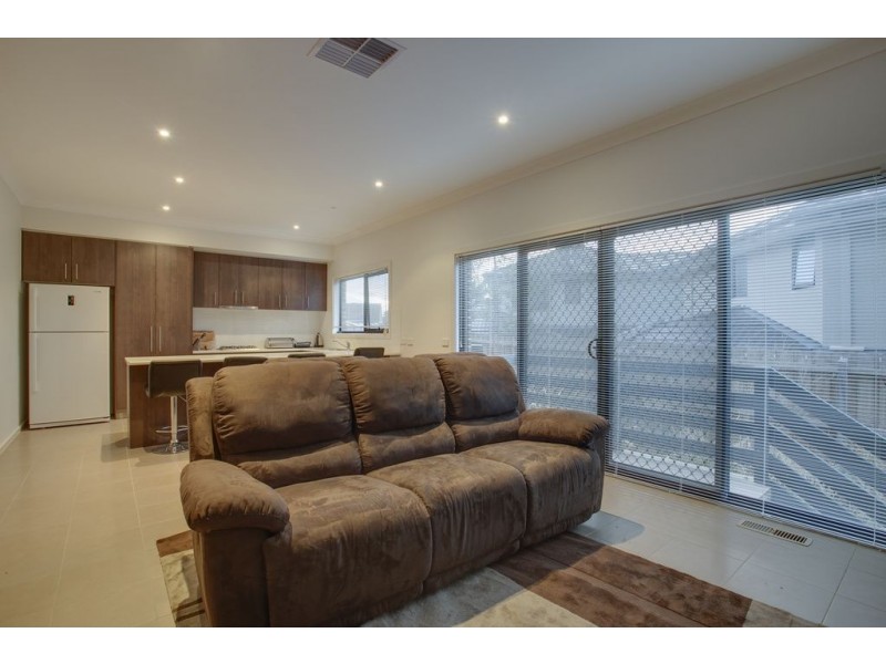 22 Mountview Parade, Mooroolbark VIC 3138