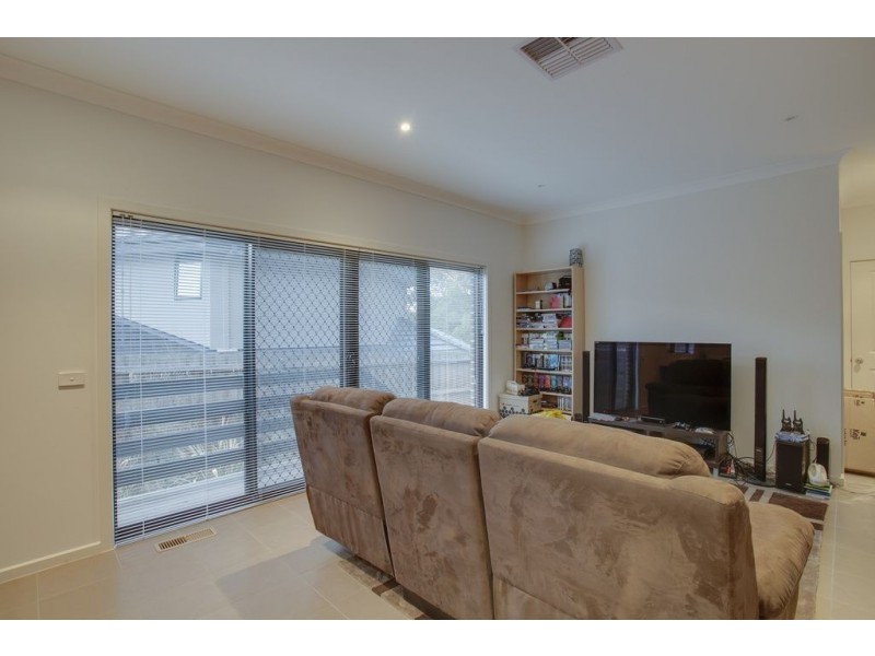 22 Mountview Parade, Mooroolbark VIC 3138