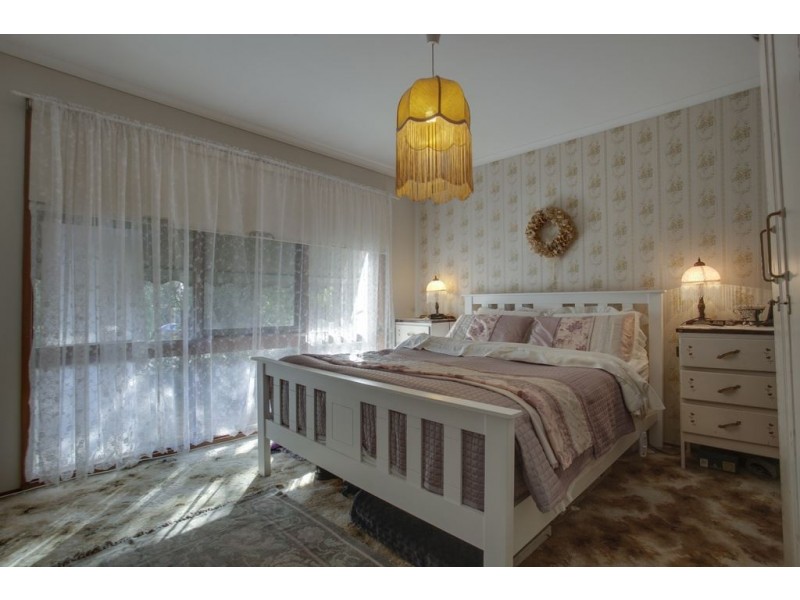 5 Kimber Close, Ferntree Gully VIC 3156