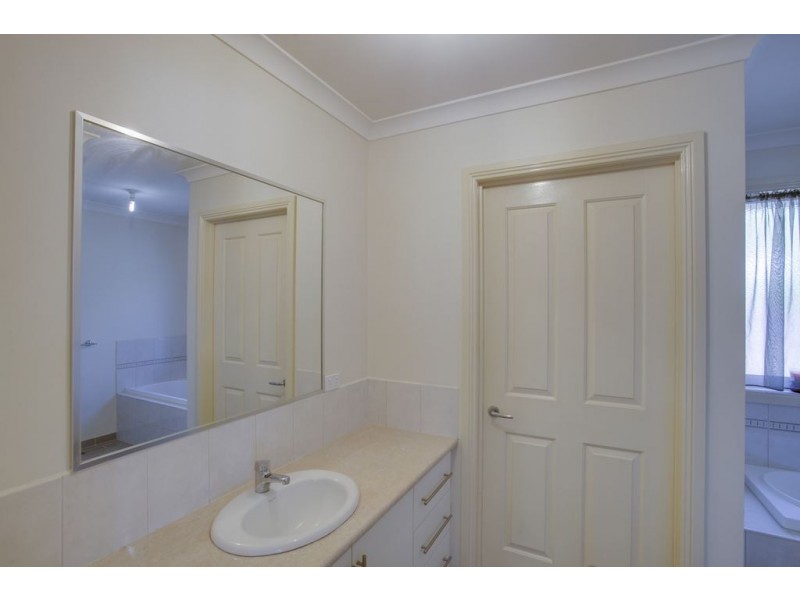 2/87 Albert Avenue, Boronia VIC 3155