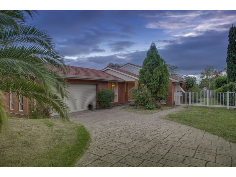 4 Handasyde Avenue, Kilsyth South VIC 3137