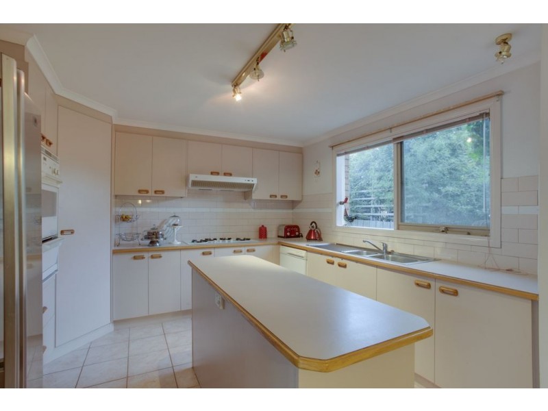 4 Handasyde Avenue, Kilsyth South VIC 3137