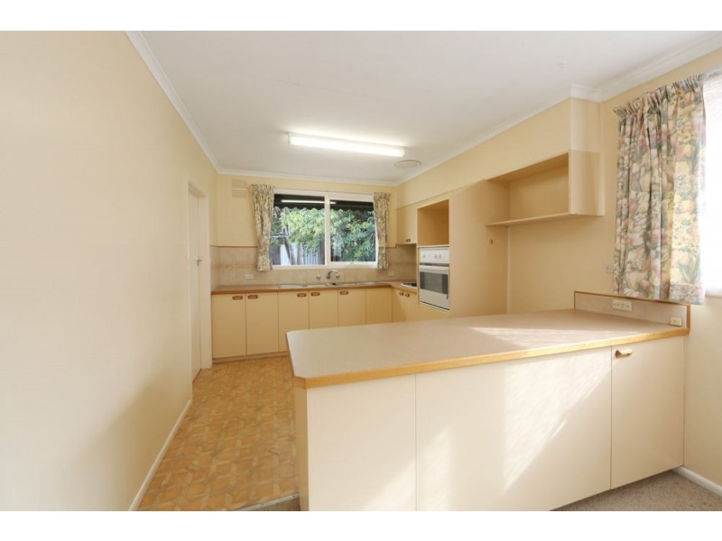 12 Queenstown Road, Boronia VIC 3155