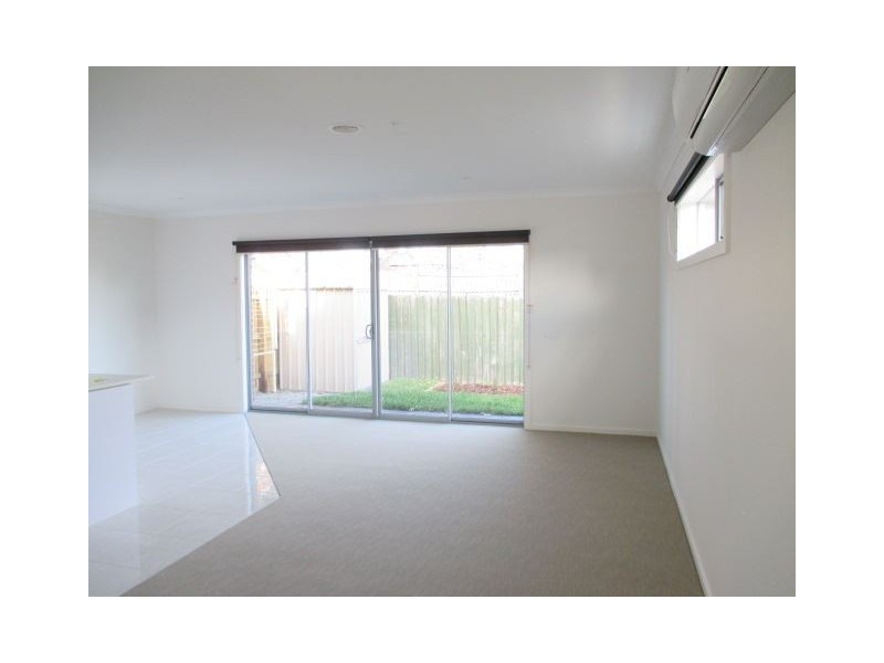 4/7 Laurel Avenue, Boronia VIC 3155