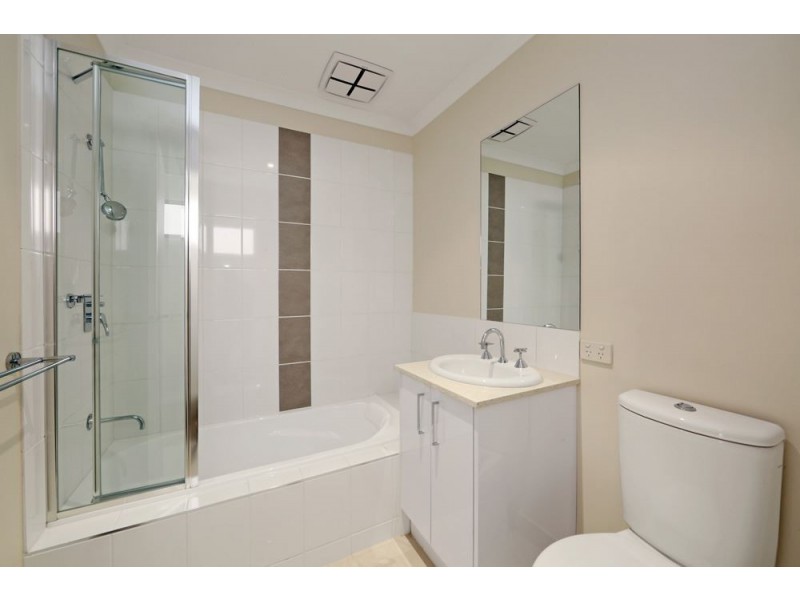 4/7 Laurel Avenue, Boronia VIC 3155