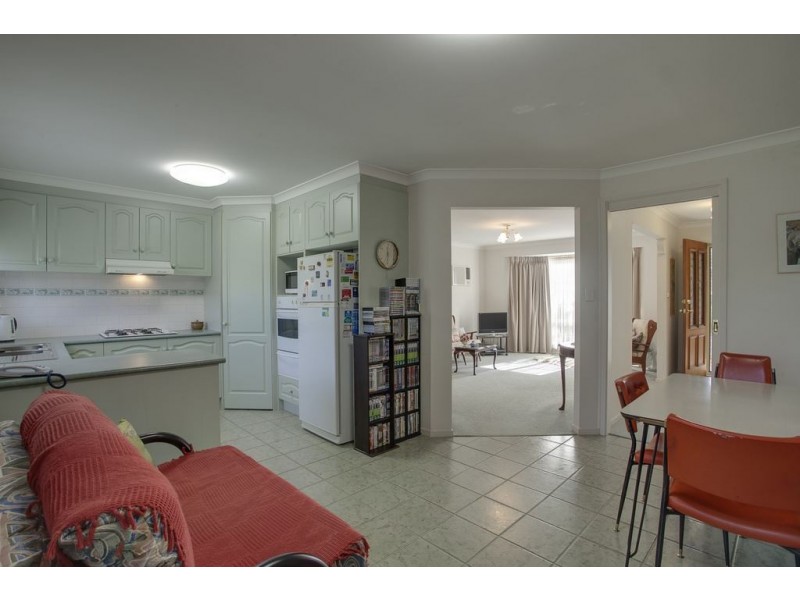 4/1 Ervin Road, Kilsyth VIC 3137