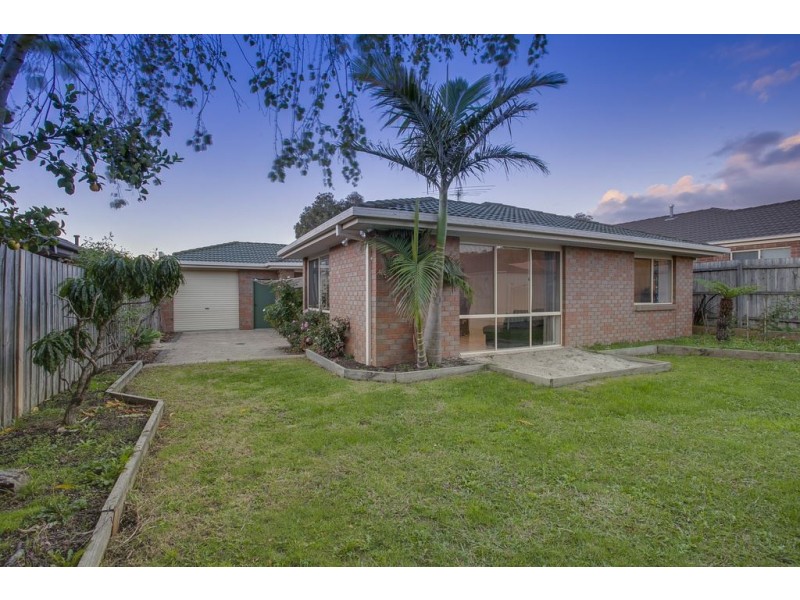 6 Lucy Hill Rise, Rowville VIC 3178