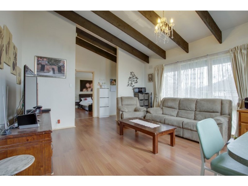 1/2 Narcissus Avenue, Boronia VIC 3155